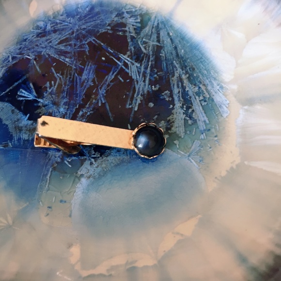 Other - Men's Gold Tie Clip Faux Black Pearl